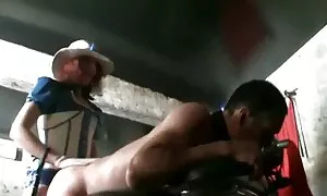 moratiwa wa strapon  ...